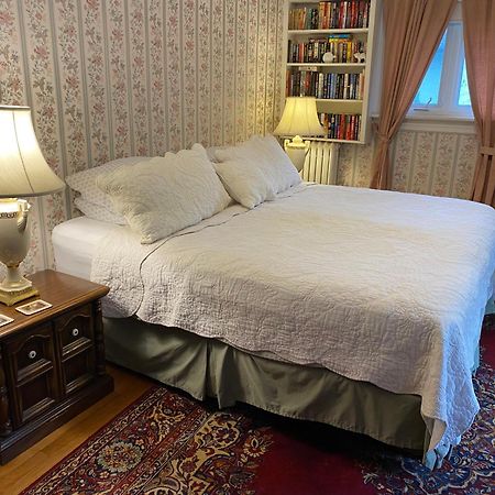 Bernard Gray Hall Bed And Breakfast Niagara-on-the-Lake Extérieur photo