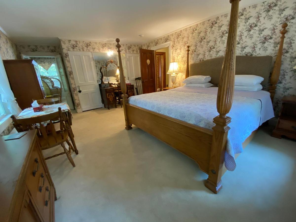 Bernard Gray Hall Bed And Breakfast Niagara-on-the-Lake Extérieur photo