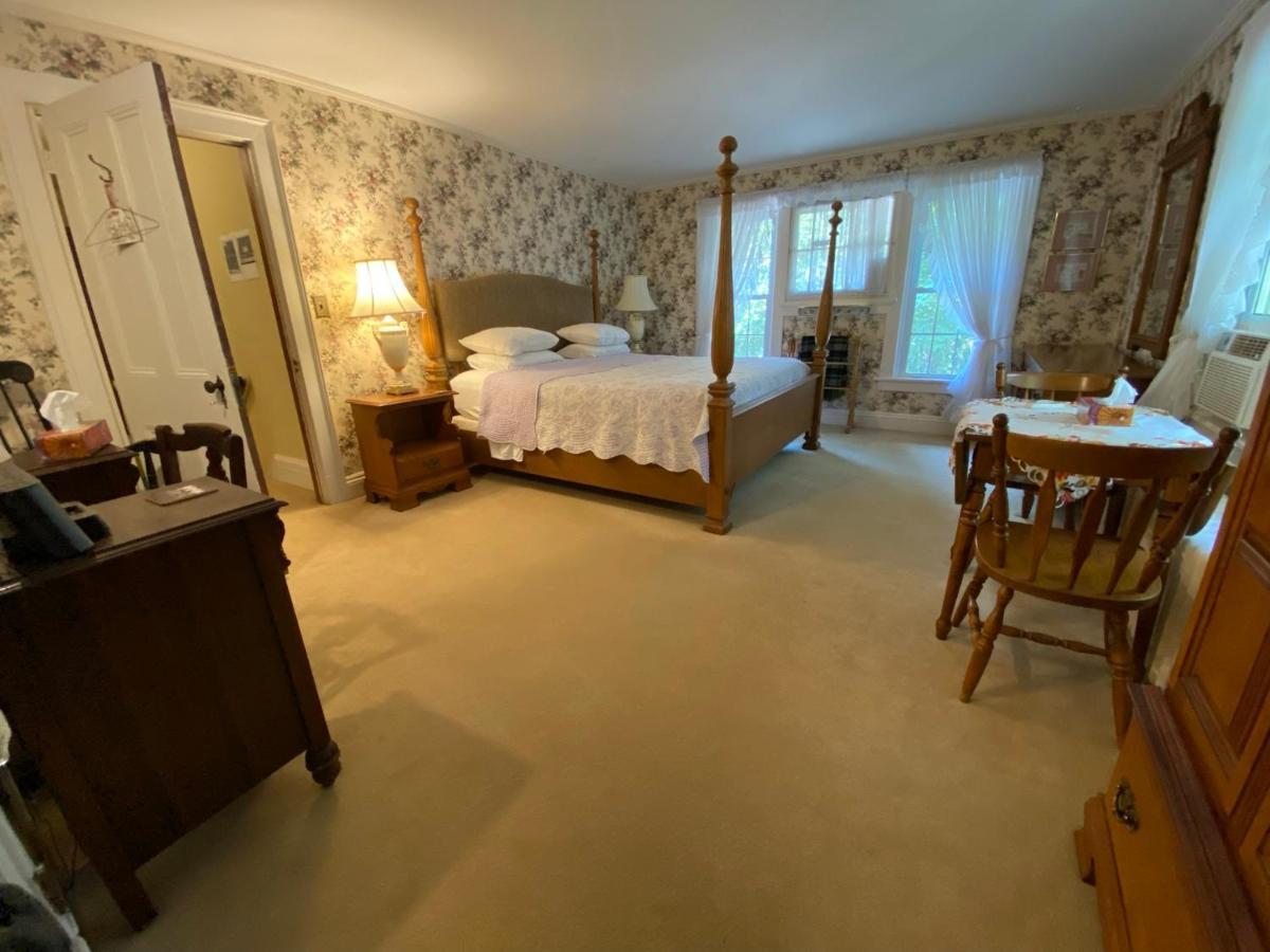 Bernard Gray Hall Bed And Breakfast Niagara-on-the-Lake Extérieur photo