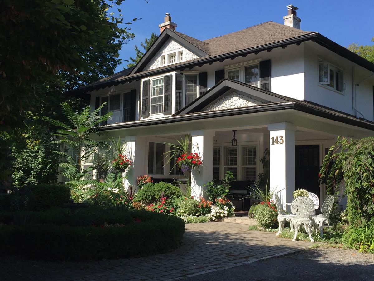Bernard Gray Hall Bed And Breakfast Niagara-on-the-Lake Extérieur photo